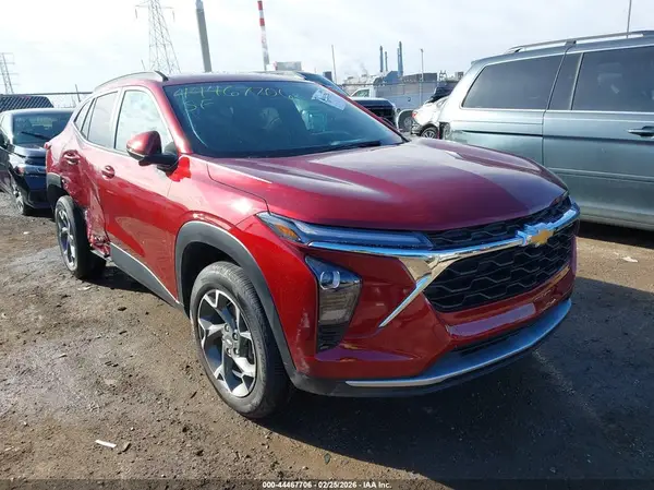 KL77LHEP8SC035636 2025 CHEVROLET TRAX - Image 1
