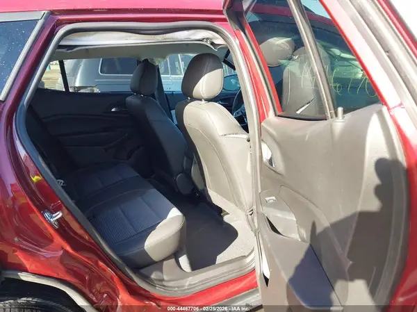 KL77LHEP8SC035636 2025 CHEVROLET TRAX - Image 8