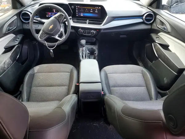 KL77LHEP8SC052422 2025 CHEVROLET TRAX - Image 8