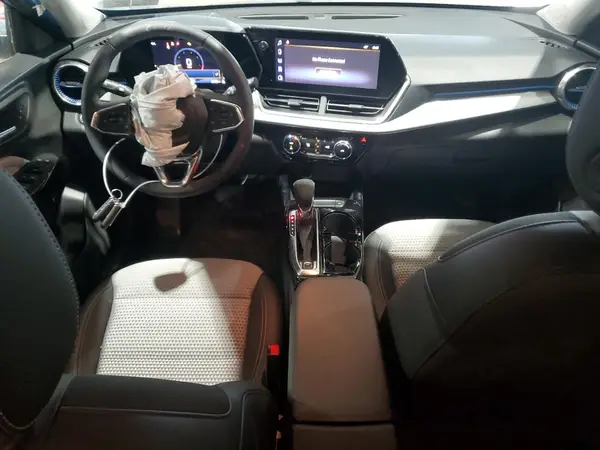 KL77LHEP8SC055451 2025 CHEVROLET TRAX - Image 8