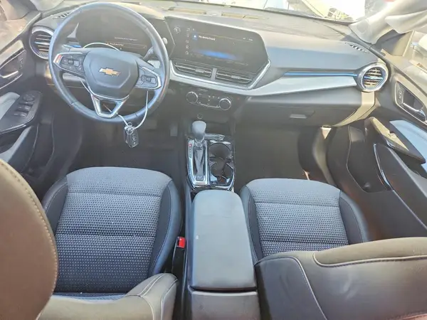 KL77LHEP8SC057586 2025 CHEVROLET TRAX - Image 8