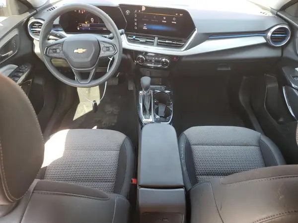 KL77LHEP8SC084061 2025 CHEVROLET TRAX - Image 8
