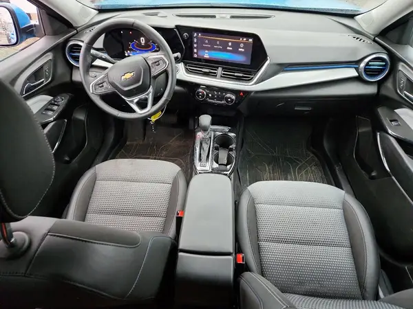 KL77LHEP8SC086764 2025 CHEVROLET TRAX - Image 8