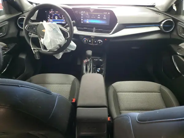 KL77LHEP8SC088627 2025 CHEVROLET TRAX - Image 8