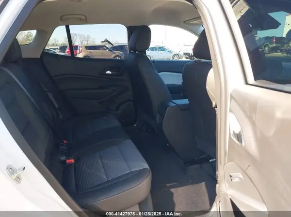 KL77LHEP8SC106382 2025 CHEVROLET TRAX - Image 8
