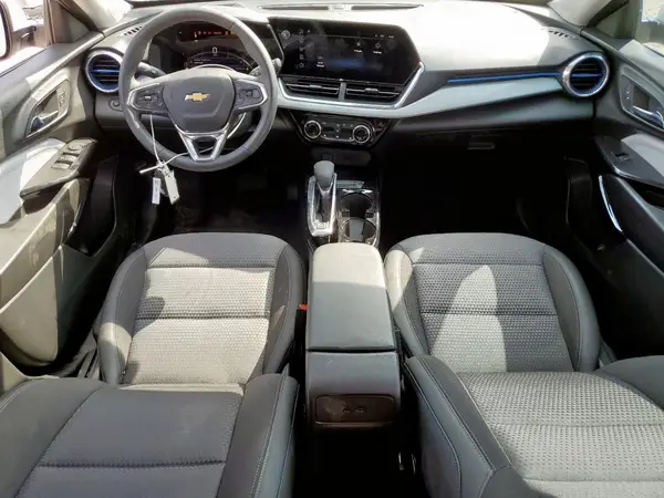 KL77LHEP8SC118421 2025 CHEVROLET TRAX - Image 8