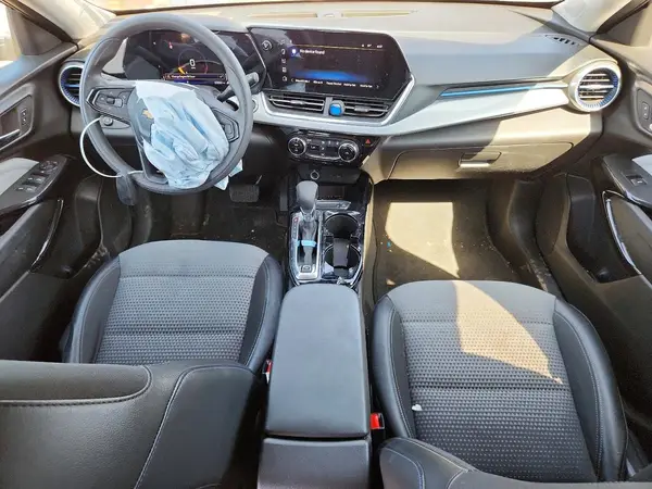 KL77LHEP8SC122209 2025 CHEVROLET TRAX - Image 8