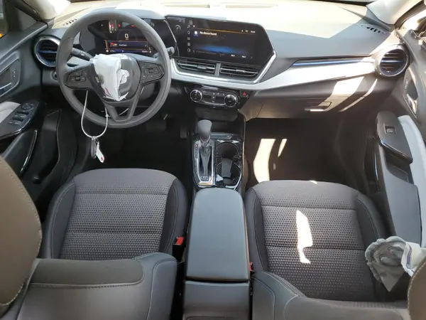 KL77LHEP8SC136370 2025 CHEVROLET TRAX - Image 8