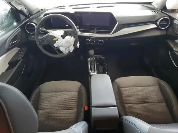 KL77LHEP8SC144890 2025 CHEVROLET TRAX - Image 8