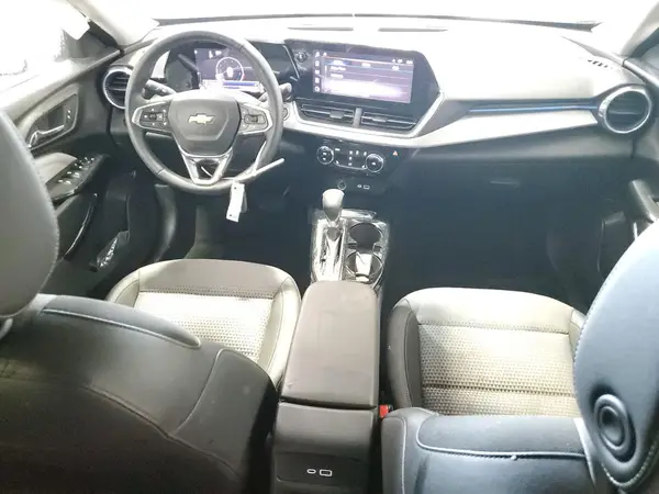 KL77LHEP8SC154030 2025 CHEVROLET TRAX - Image 8