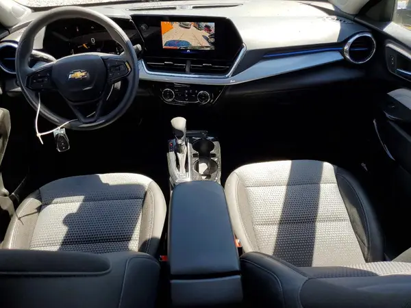 KL77LHEP8SC199906 2025 CHEVROLET TRAX - Image 8