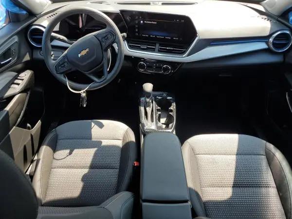 KL77LHEP8SC201833 2025 CHEVROLET TRAX - Image 8