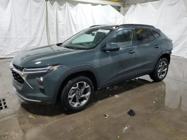 KL77LHEP8SC201864 2025 CHEVROLET TRAX - Image 1