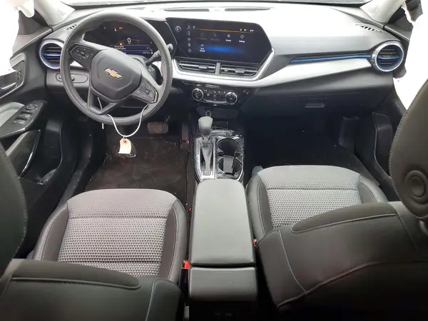 KL77LHEP8SC202447 2025 CHEVROLET TRAX - Image 8