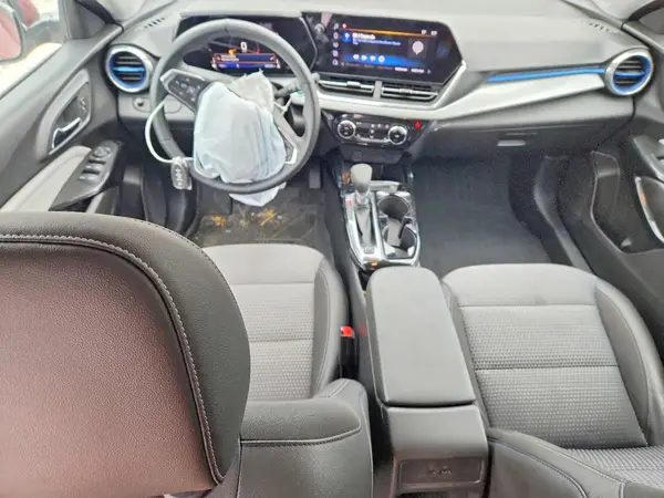 KL77LHEP8SC204179 2025 CHEVROLET TRAX - Image 8