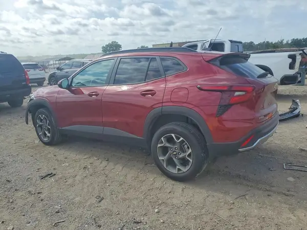 KL77LHEP8SC214937 2025 CHEVROLET TRAX - Image 2