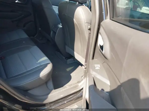KL77LHEP8SC224352 2025 CHEVROLET TRAX - Image 8