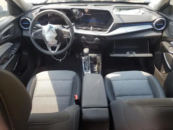 KL77LHEP8SC236789 2025 CHEVROLET TRAX - Image 8