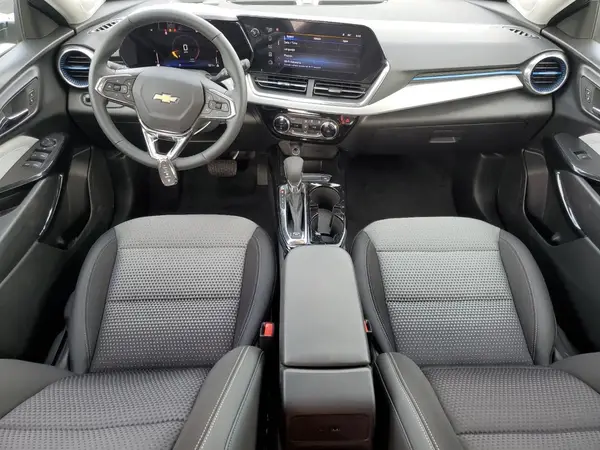 KL77LHEP8SC260316 2025 CHEVROLET TRAX - Image 8