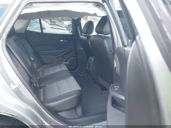 KL77LHEP8SC261238 2025 CHEVROLET TRAX - Image 8