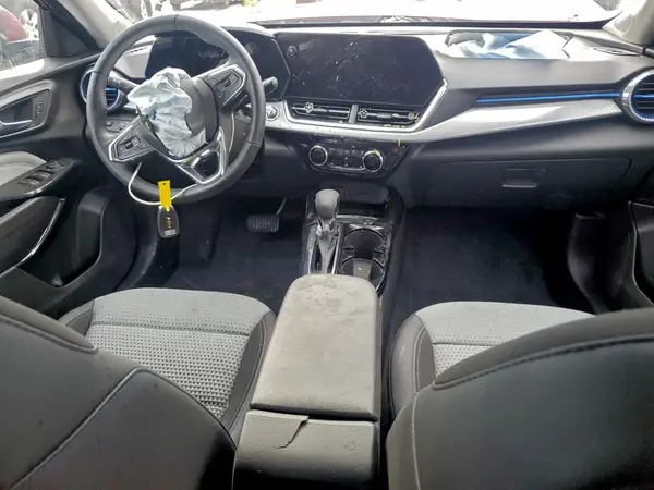 KL77LHEP8SC298614 2025 CHEVROLET TRAX - Image 8