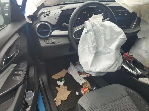 KL77LHEP8SC306758 2025 CHEVROLET TRAX - Image 8