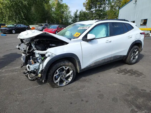 KL77LHEP8SC319543 2025 CHEVROLET TRAX - Image 1
