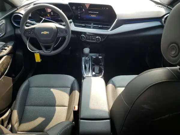KL77LHEP8TC119974 2026 CHEVROLET TRAX - Image 8