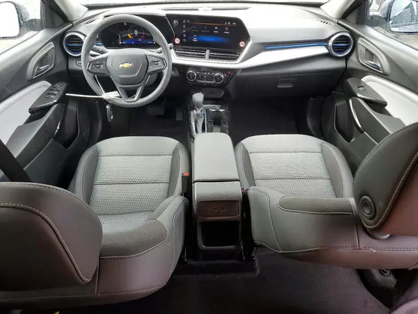 KL77LHEP8TC124317 2026 CHEVROLET TRAX - Image 8