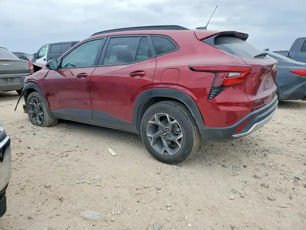 KL77LHEP9SC006937 2025 CHEVROLET TRAX - Image 2