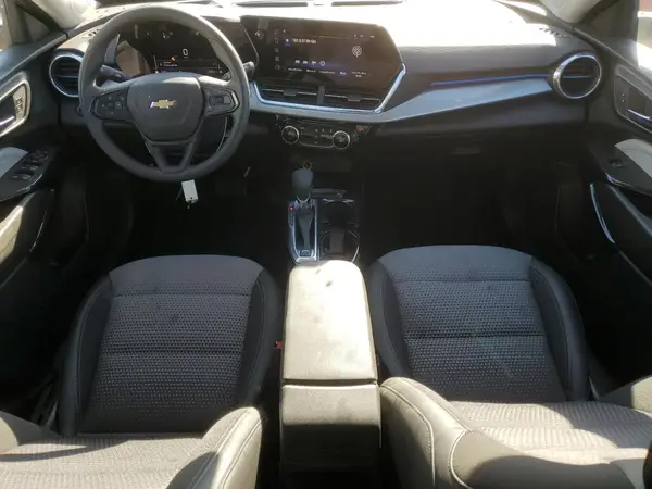 KL77LHEP9SC009207 2025 CHEVROLET TRAX - Image 8