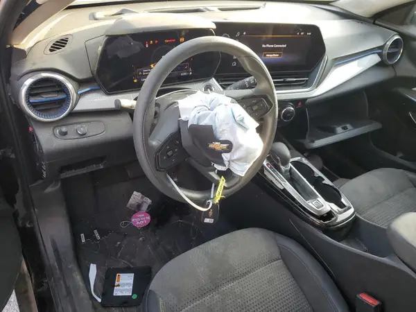 KL77LHEP9SC020420 2025 CHEVROLET TRAX - Image 8