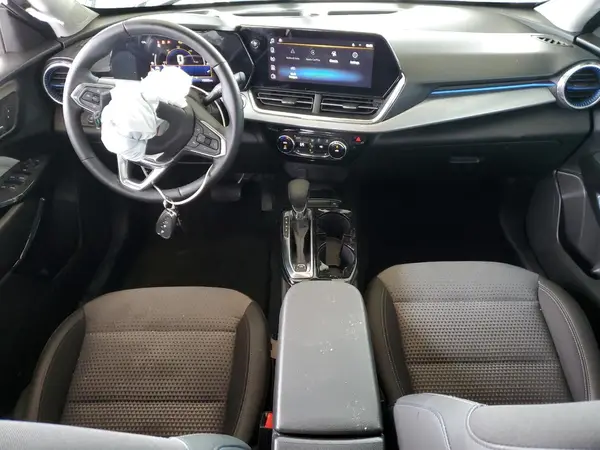 KL77LHEP9SC026301 2025 CHEVROLET TRAX - Image 8