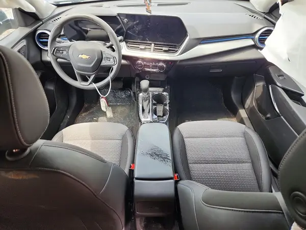 KL77LHEP9SC031661 2025 CHEVROLET TRAX - Image 8