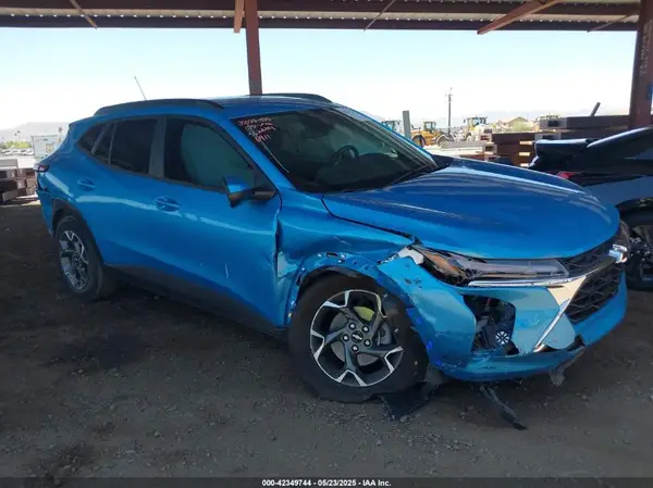 KL77LHEP9SC036911 2025 CHEVROLET TRAX - Image 1