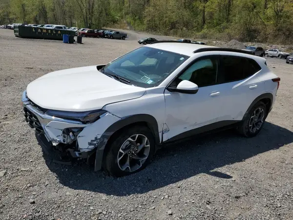 KL77LHEP9SC075143 2025 CHEVROLET TRAX - Image 1