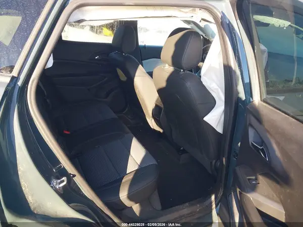 KL77LHEP9SC083579 2025 CHEVROLET TRAX - Image 8