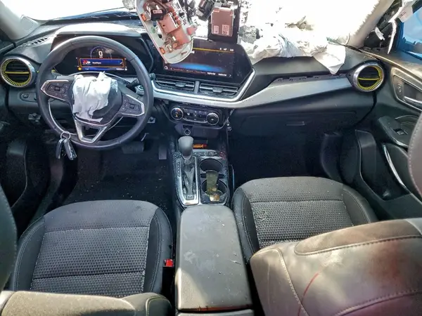 KL77LHEP9SC087227 2025 CHEVROLET TRAX - Image 8