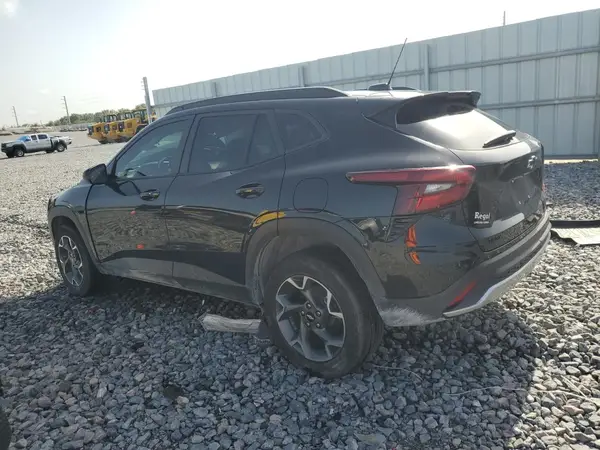 KL77LHEP9SC109887 2025 CHEVROLET TRAX - Image 2