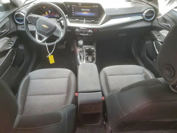KL77LHEP9SC120775 2025 CHEVROLET TRAX - Image 8
