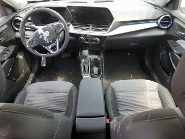 KL77LHEP9SC121179 2025 CHEVROLET TRAX - Image 8