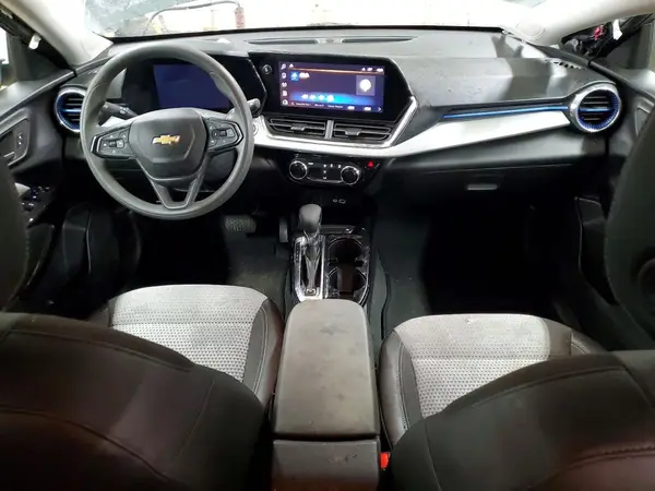 KL77LHEP9SC143036 2025 CHEVROLET TRAX - Image 8