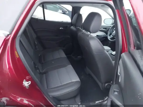 KL77LHEP9SC169104 2025 CHEVROLET TRAX - Image 8
