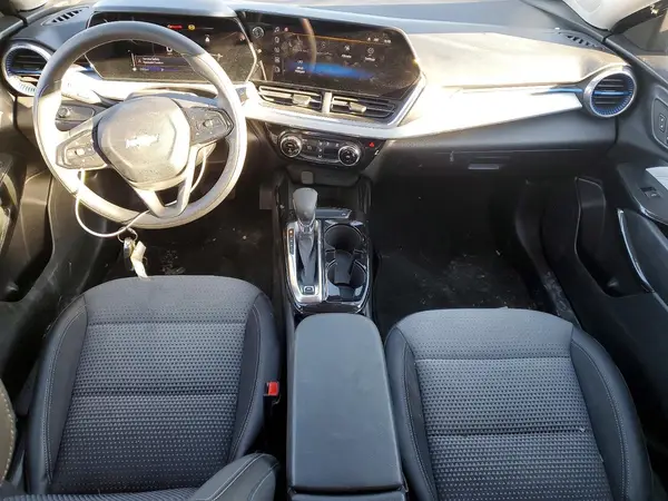 KL77LHEP9SC171404 2025 CHEVROLET TRAX - Image 8