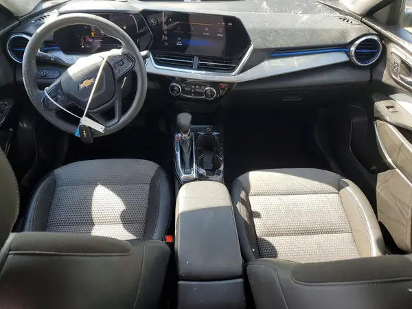 KL77LHEP9SC172195 2025 CHEVROLET TRAX - Image 8