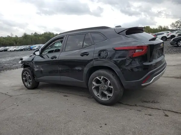 KL77LHEP9SC172357 2025 CHEVROLET TRAX - Image 2