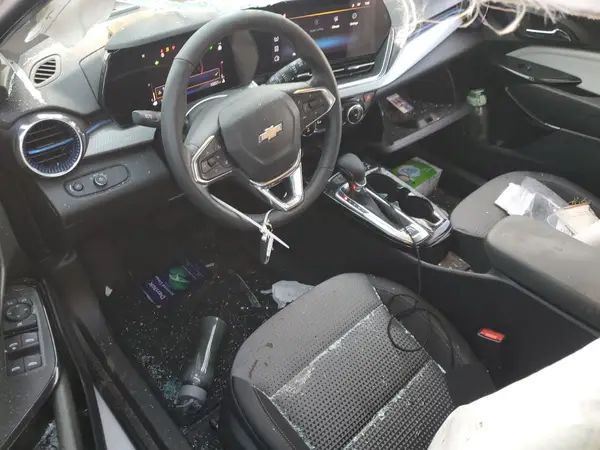 KL77LHEP9SC212288 2025 CHEVROLET TRAX - Image 8