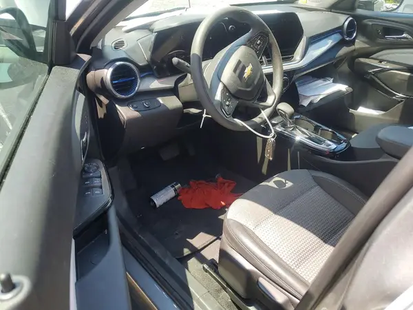 KL77LHEP9SC213067 2025 CHEVROLET TRAX - Image 8