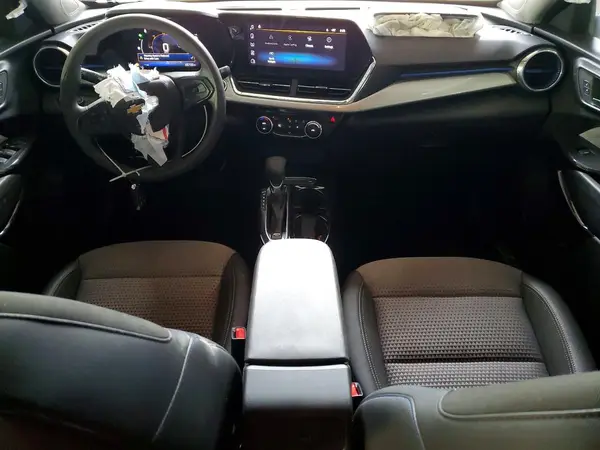 KL77LHEP9SC214574 2025 CHEVROLET TRAX - Image 8