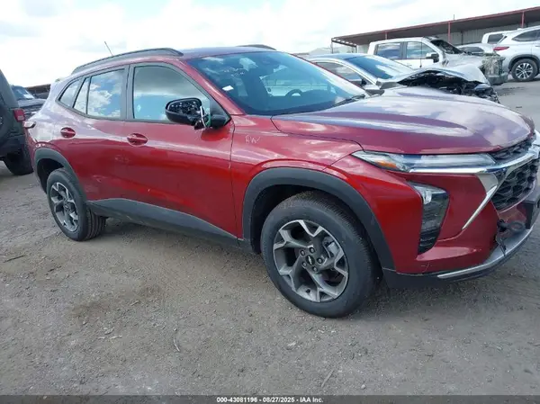 KL77LHEP9SC233125 2025 CHEVROLET TRAX - Image 1